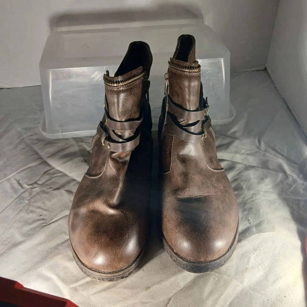 Maurice Cameron Ankle Boots 10 Brown Moto Strappy Textured Boots Boho Distressed